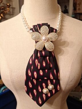 Liberty of London Pearl Necktie Necklace
